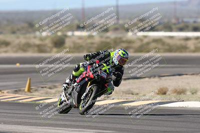 media/Jan-15-2026-Racers Edge (Thu) [[dfebeb70ab]]/3-B Group/Session 2 (Turn 11)/